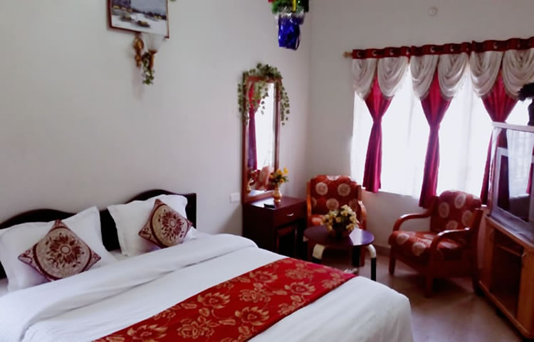 Cottages in ooty with tariff and contact number